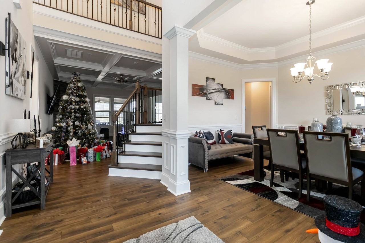 12416 Franklin Park Ln - Photo 6 of 50