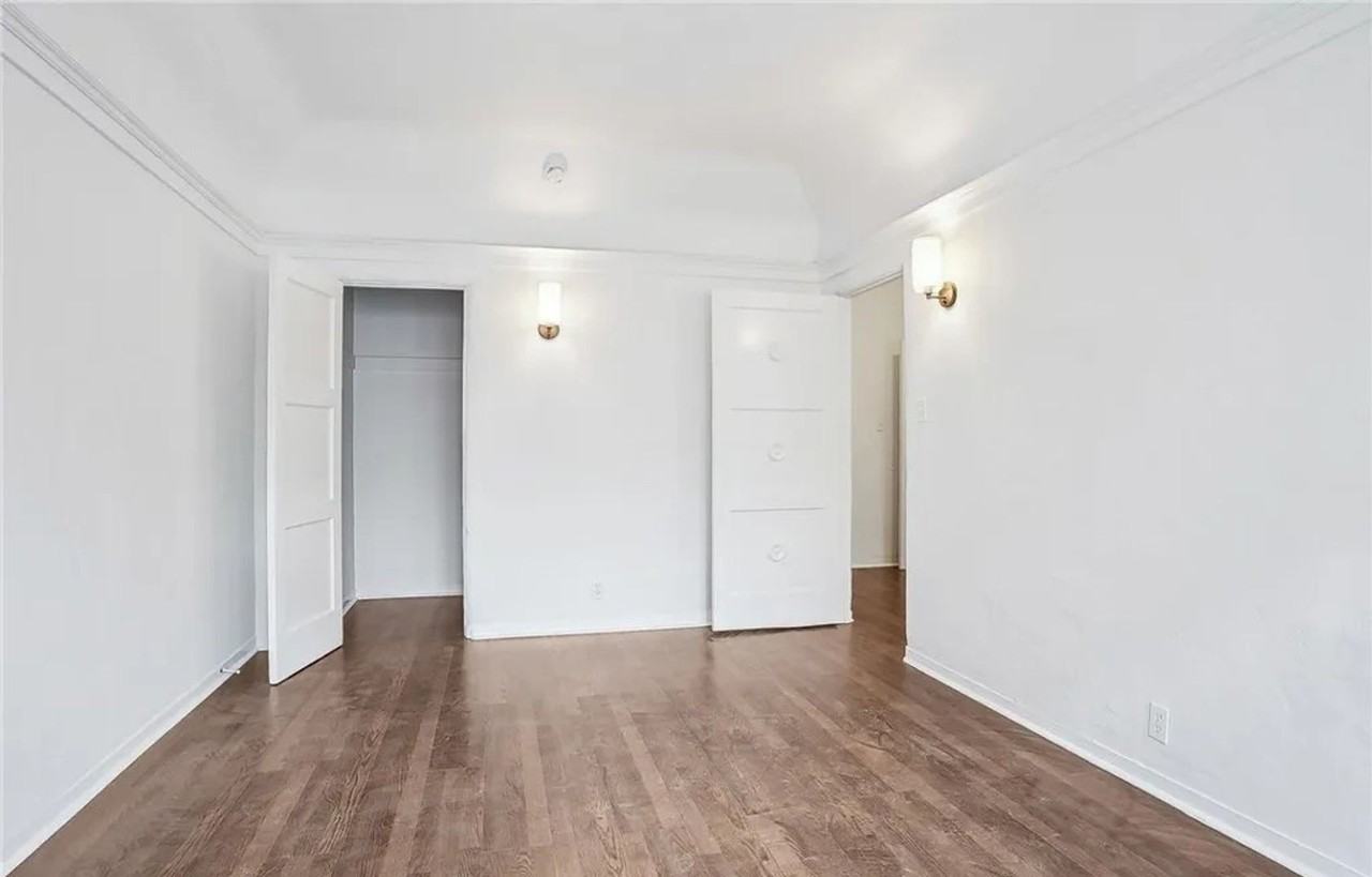 4237 Garthwaite Ave - Photo 3 of 15