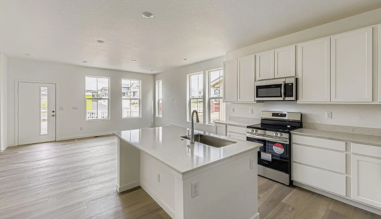 713 N Carrie St - Photo 2 of 30