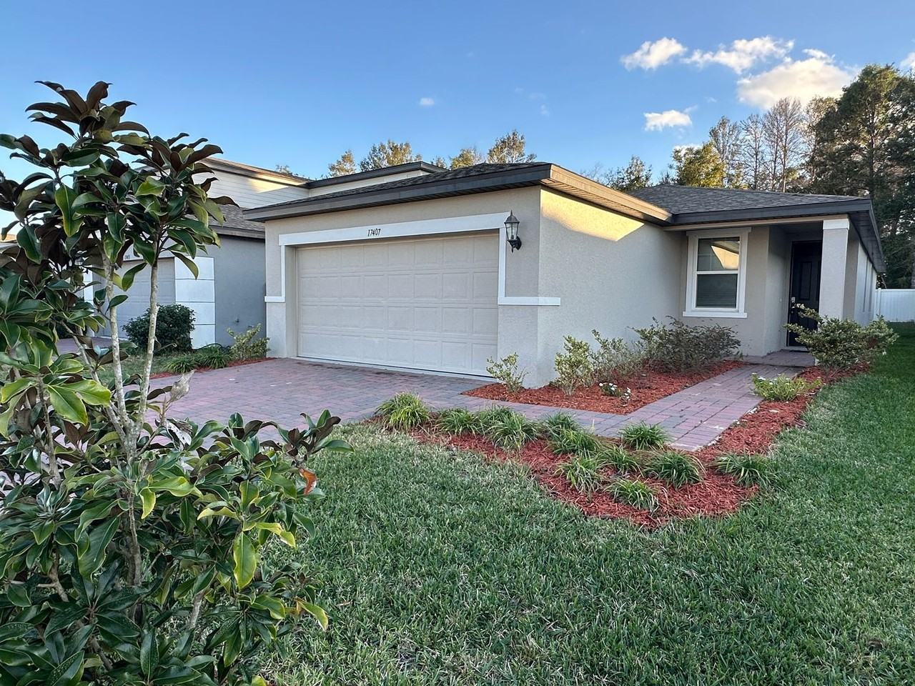 17407 Million Lakes Ct - Photo 2 of 19