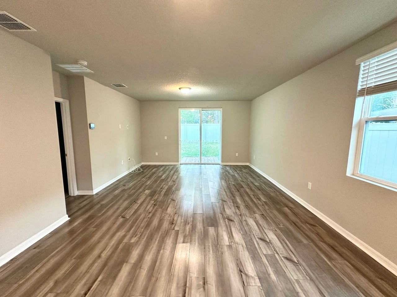 17407 Million Lakes Ct - Photo 6 of 19