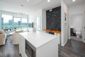 featured image of 4650 Brentwood Blvd #504