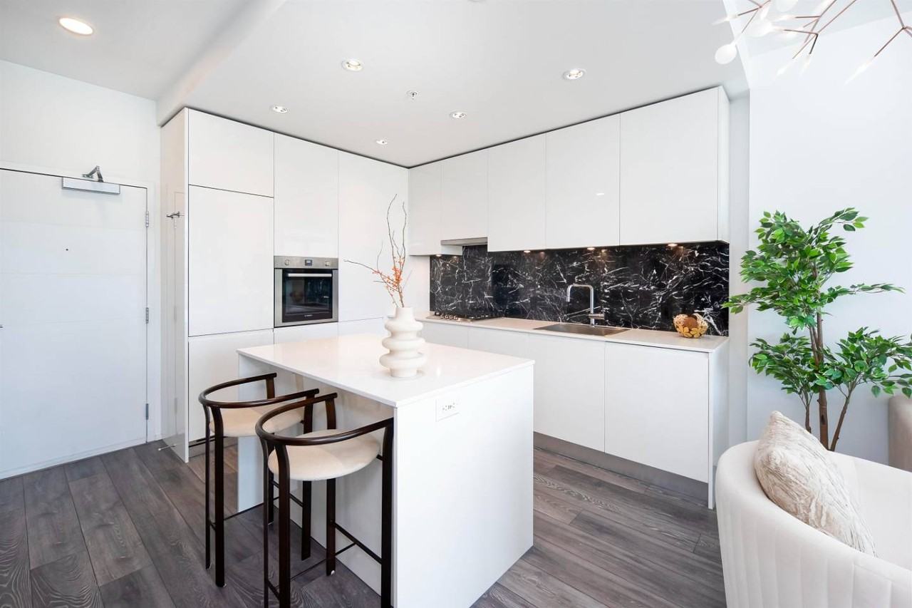 4650 Brentwood Blvd #504 - Photo 3 of 19