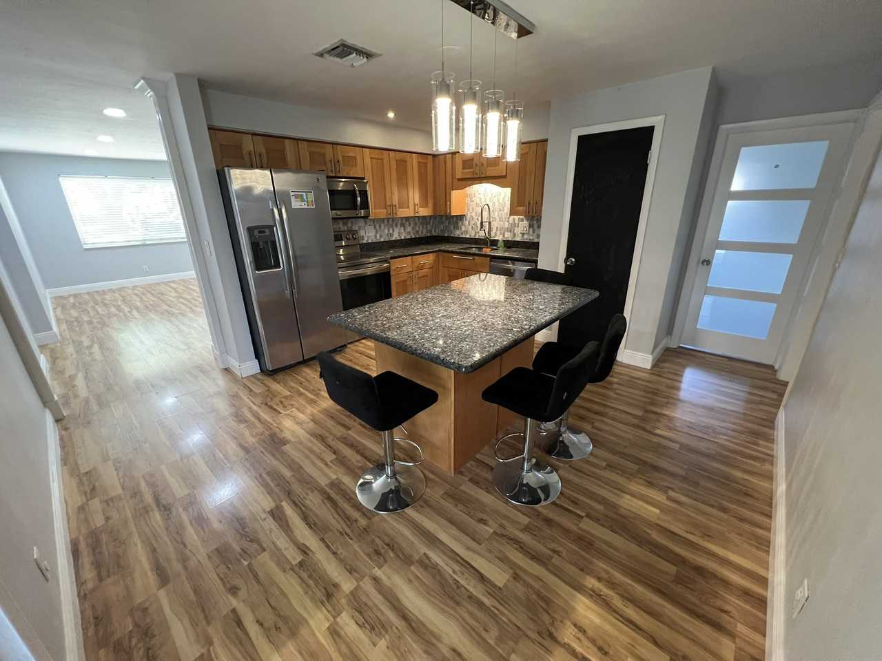 9417 Sw 52nd St #NA - Photo 6 of 18