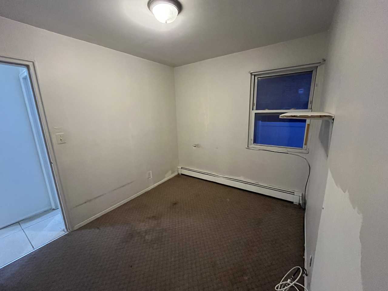 8036 242nd St #1stFL - Photo 5 of 11