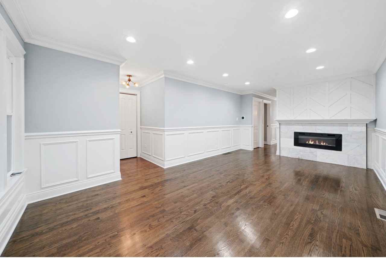 9347 S Luella Ave #NA - Photo 2 of 18