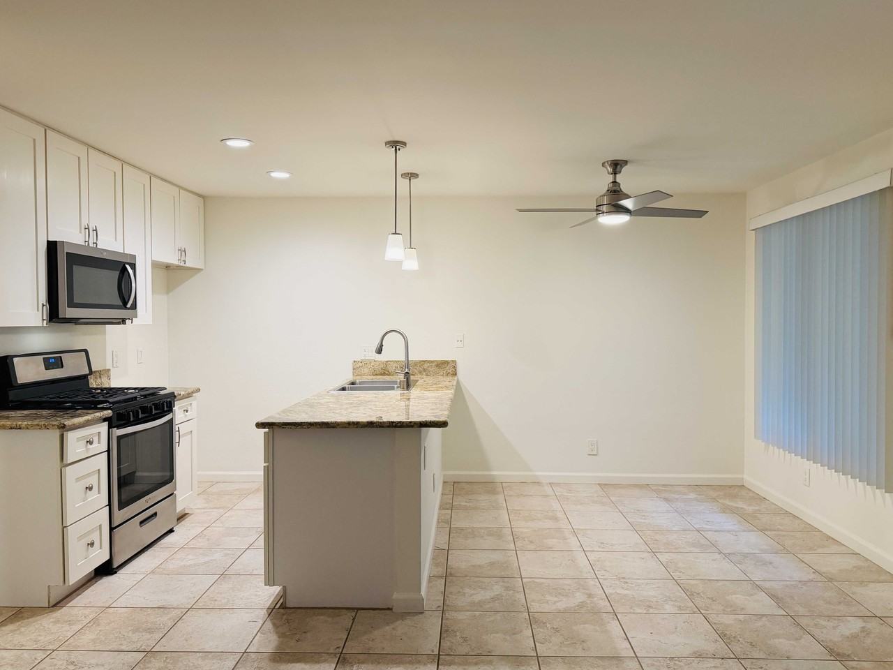 369 Avocado St #C - Photo 5 of 7