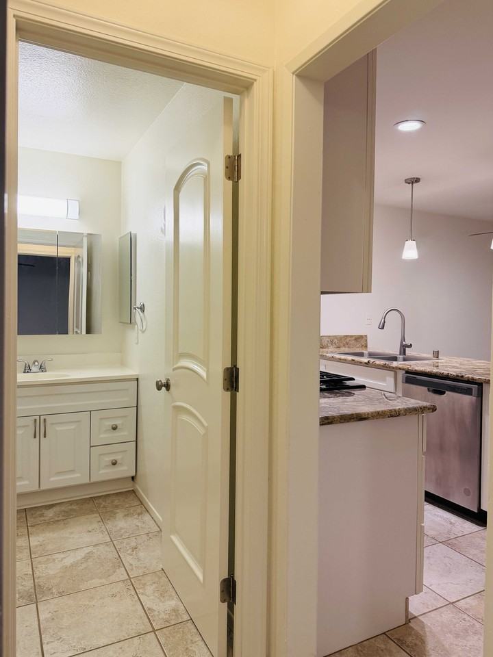 369 Avocado St #C - Photo 6 of 7