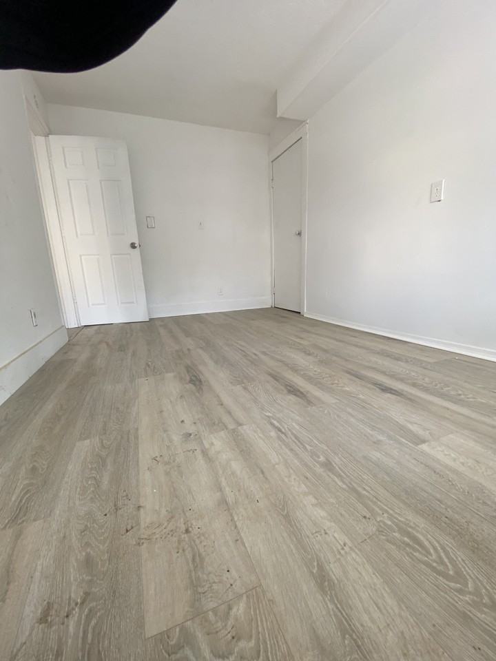 1797 13th St Sw #LEFT - Photo 7 of 10