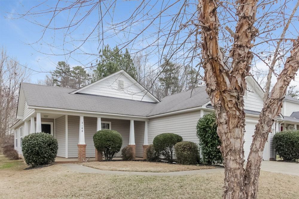 2108 Sebastiani Dr - Photo 3 of 16