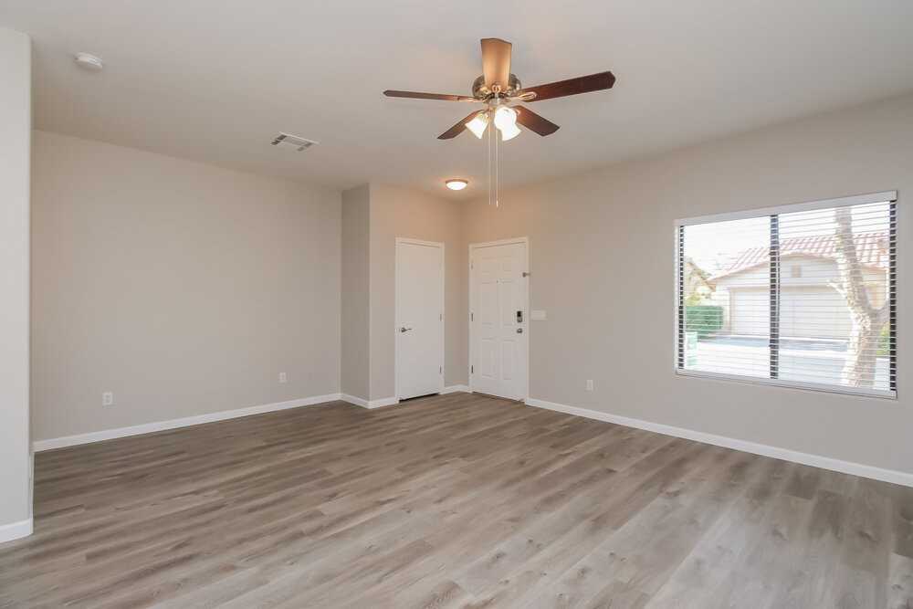 2593 S Powell Rd - Photo 5 of 16