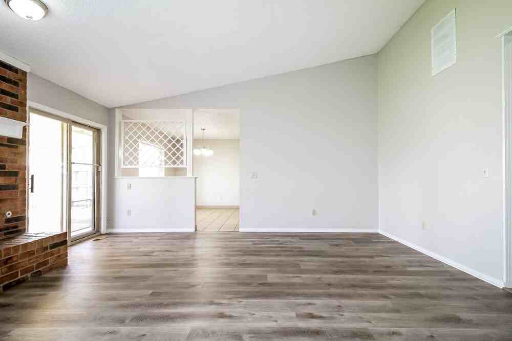 1353 Oswego Dr - Photo 6 of 21