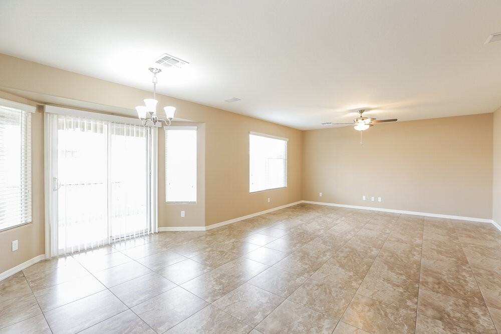 5809 S 27th Ln - Photo 6 of 17