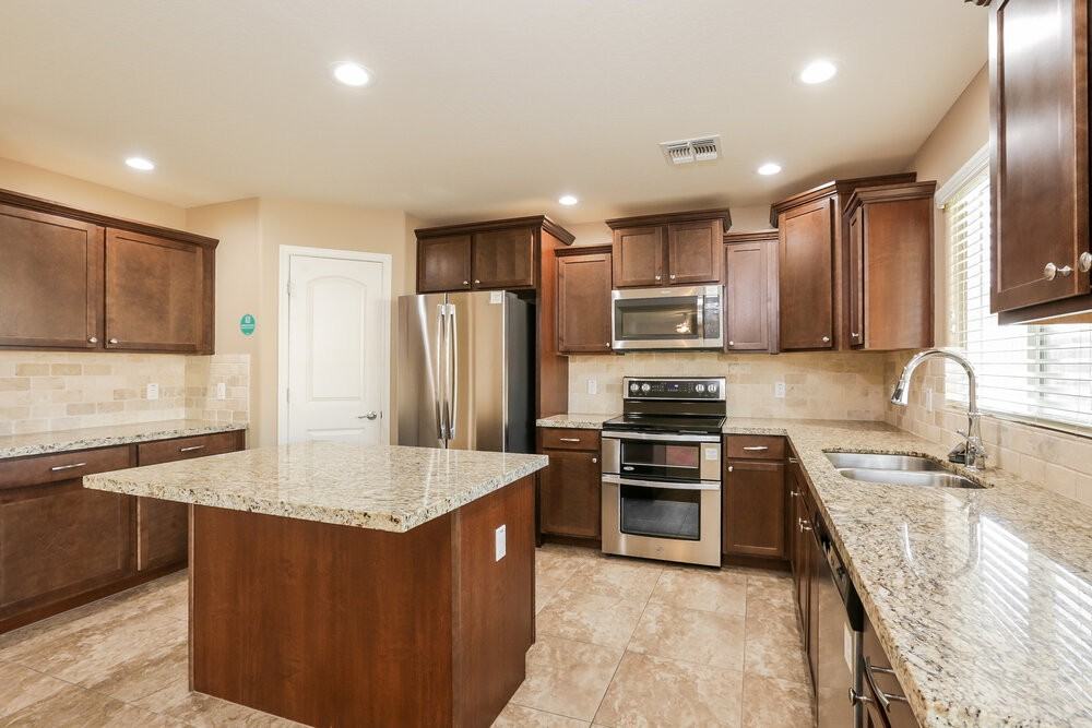 5809 S 27th Ln - Photo 7 of 17