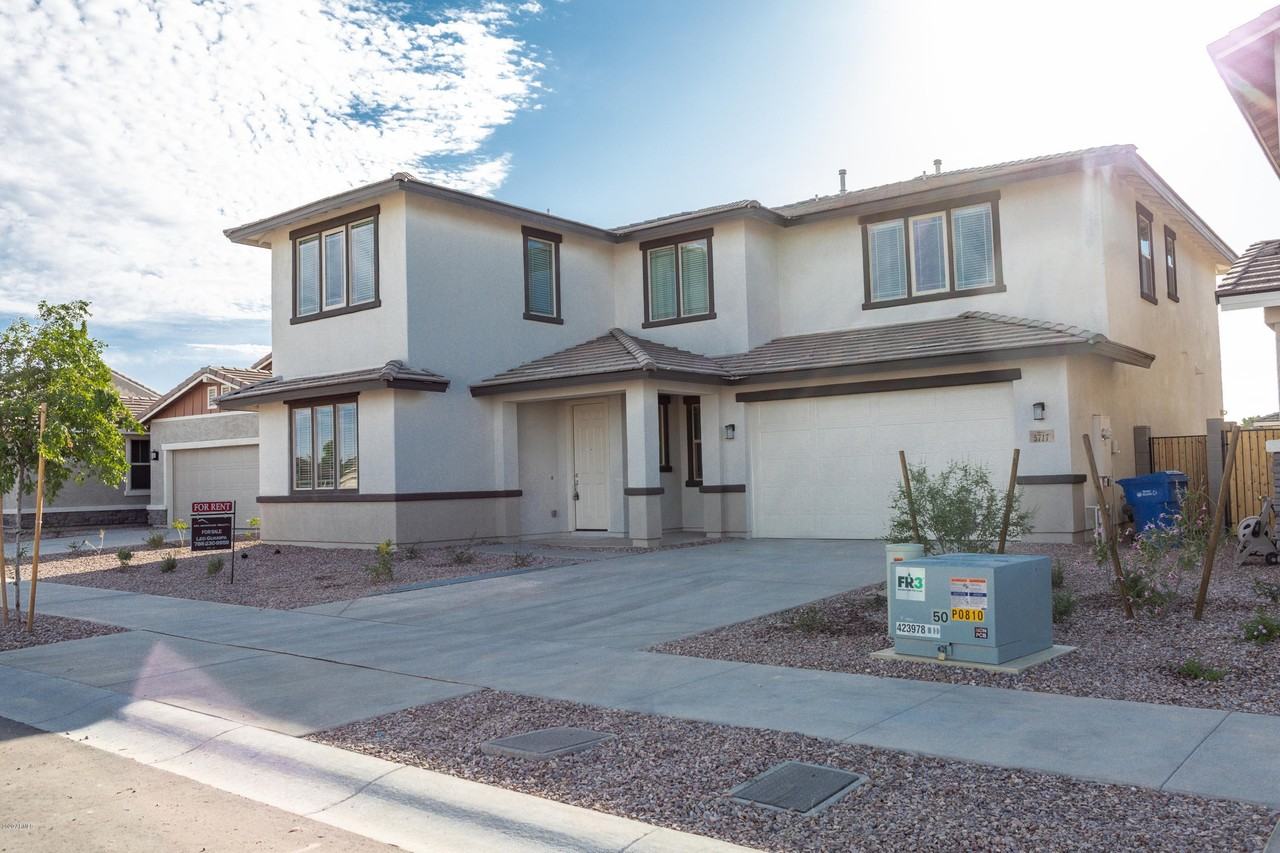 5717 N 108th Ave - Photo 2 of 50