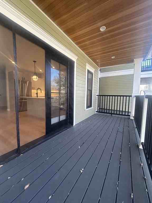 99 Williams St - Photo 6 of 24