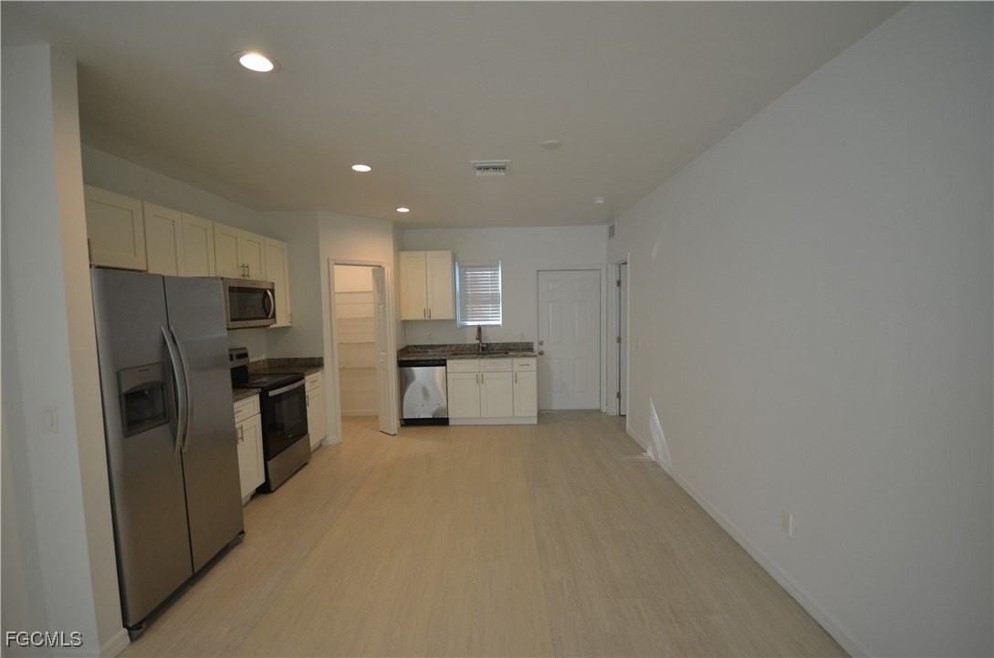 3306 Bassie Ct - Photo 4 of 25