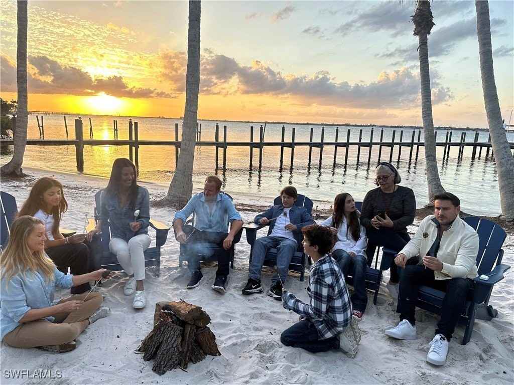 100 Fairview Ave - Photo 5 of 49