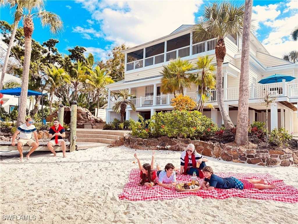 100 Fairview Ave - Photo 6 of 49