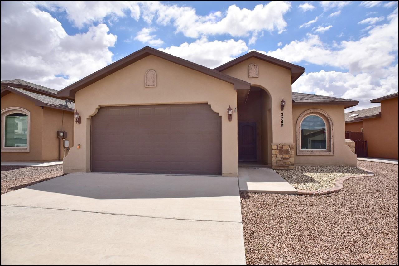 3744 Loma Adriana Dr - Photo 3 of 44