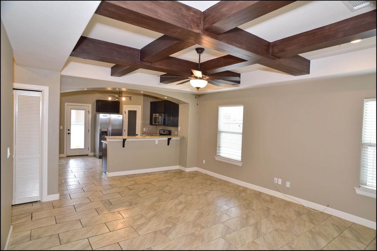 3744 Loma Adriana Dr - Photo 7 of 44