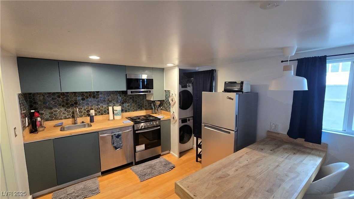 3418 Oneida Way #1 - Photo 3 of 12