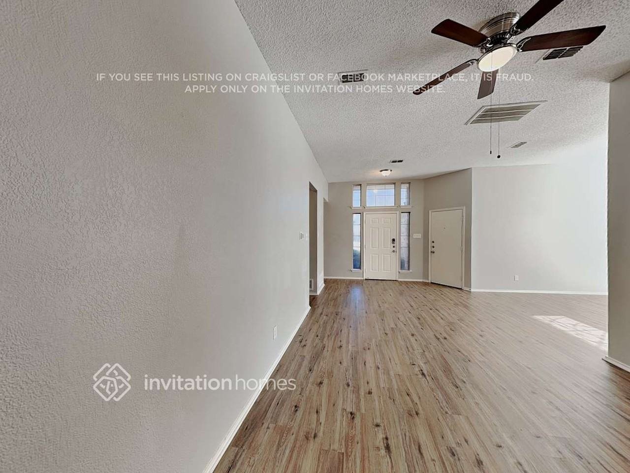 4133 Scotland Dr - Photo 4 of 20