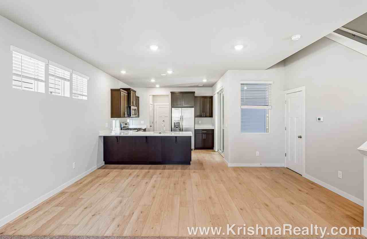 7344 Se Madrone St - Photo 6 of 31