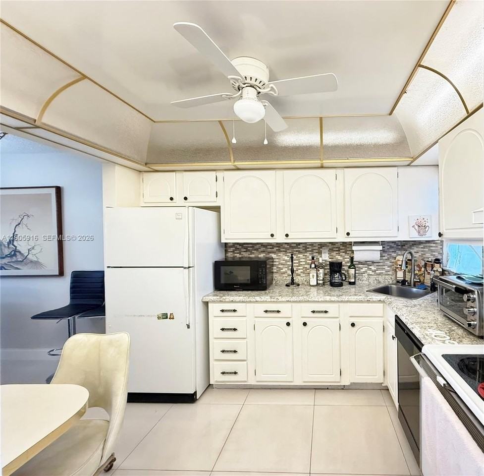 8900 Washington Blvd #409