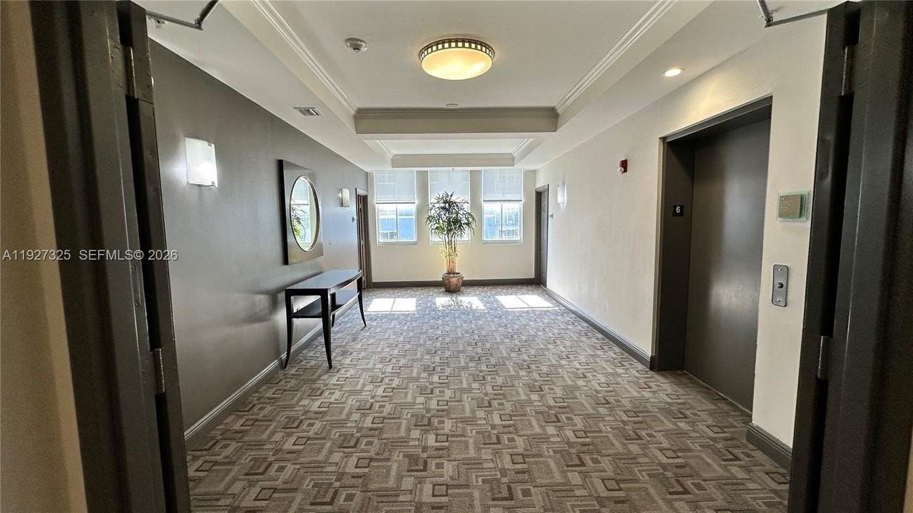 2401 Ne 65th St #606 - Photo 7 of 38