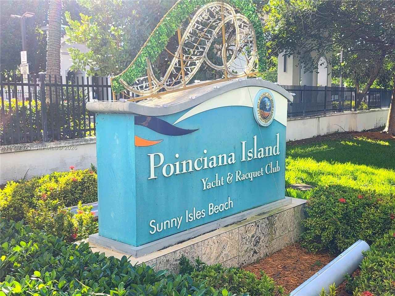 310 Poinciana Dr #802 - Photo 5 of 43