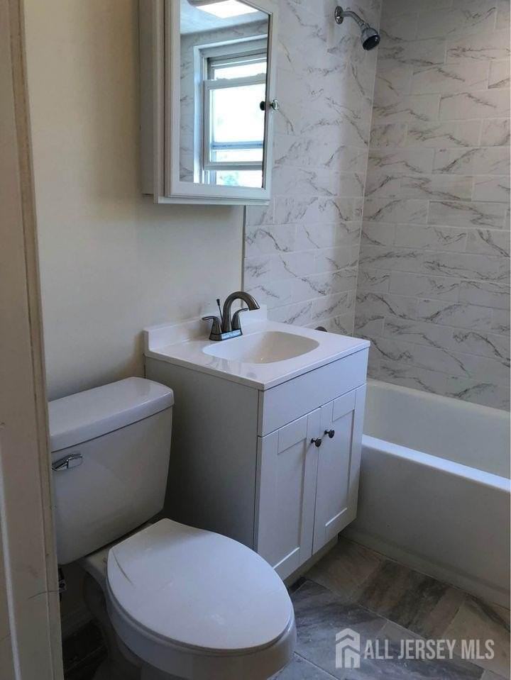 148 Main St - Photo 6 of 11