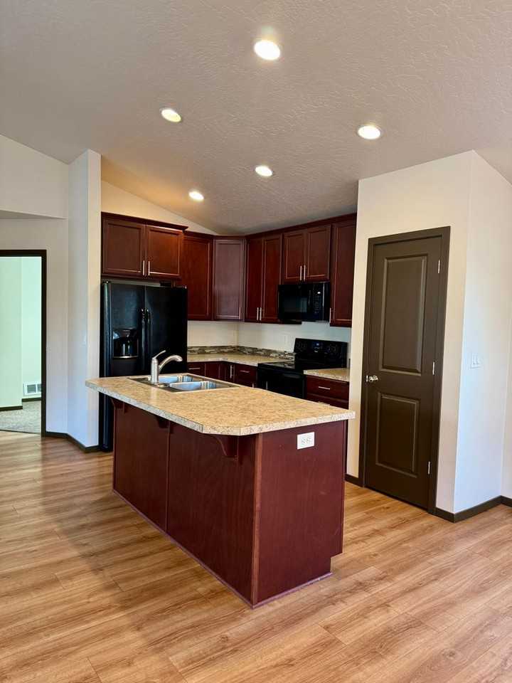 6636 N Descartes Dr - Photo 6 of 16