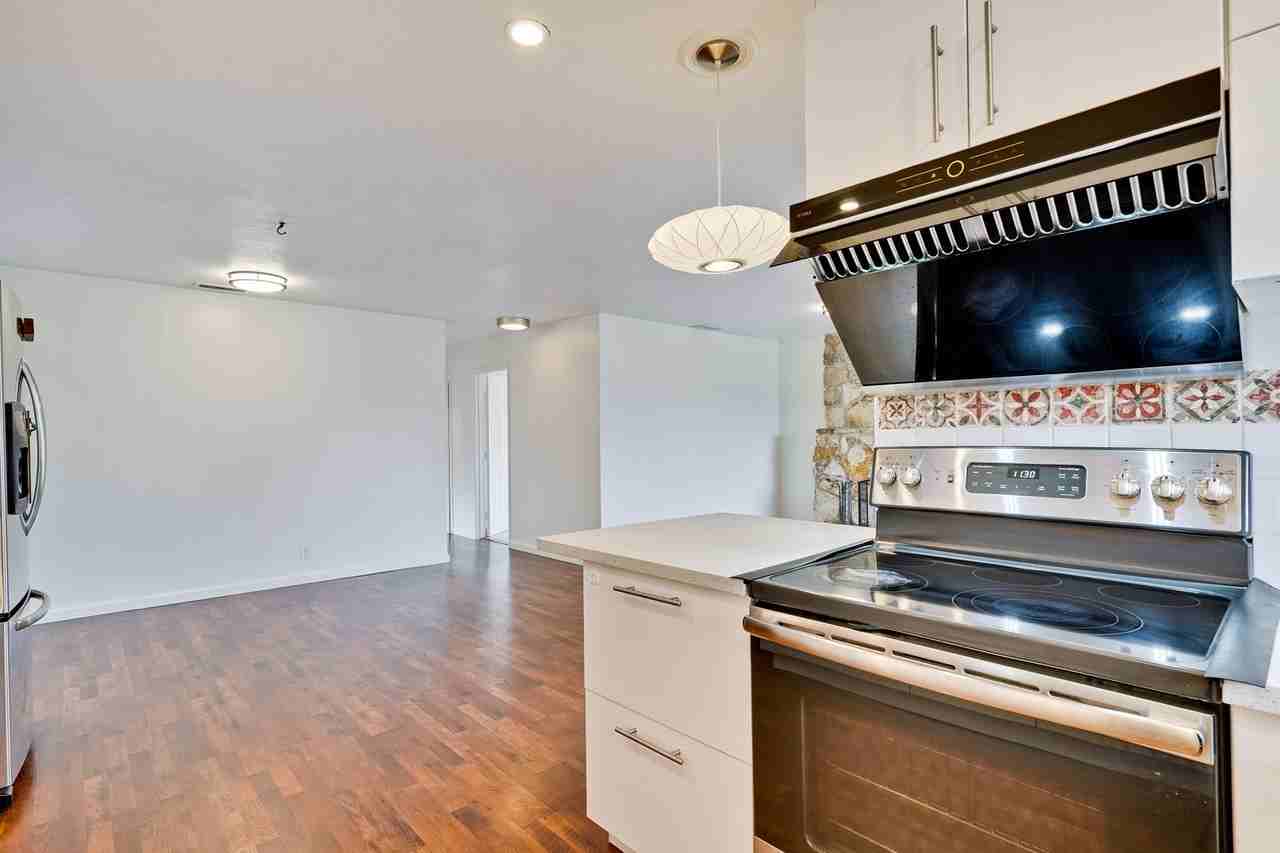 36235 Landes Pl - Photo 7 of 50