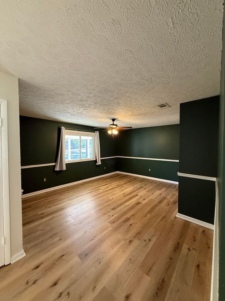 24 Canterbury Cir - Photo 7 of 20