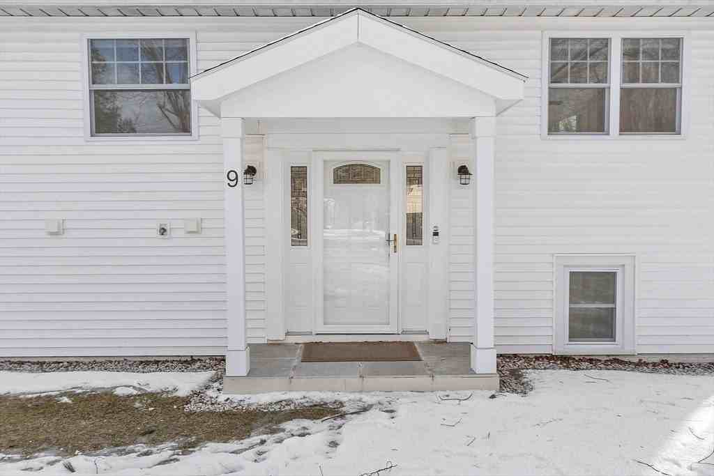 9 West Rd - Photo 3 of 37