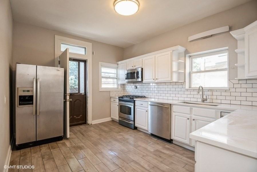 4740 N Troy St Apt 1 #1 - Photo 6 of 11