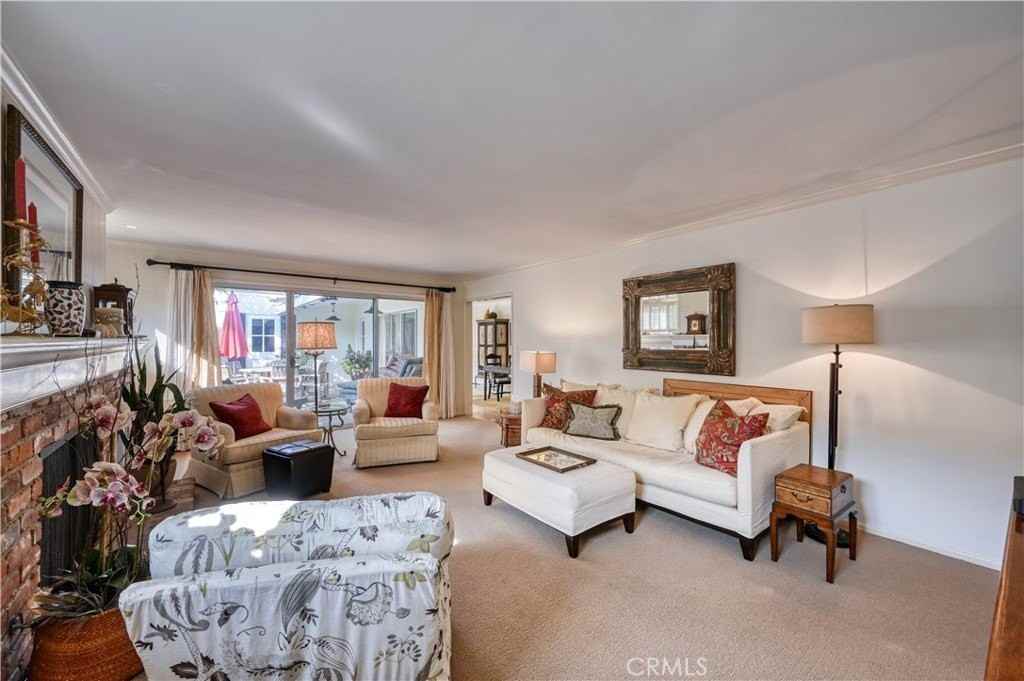 149 Via Waziers - Photo 3 of 19