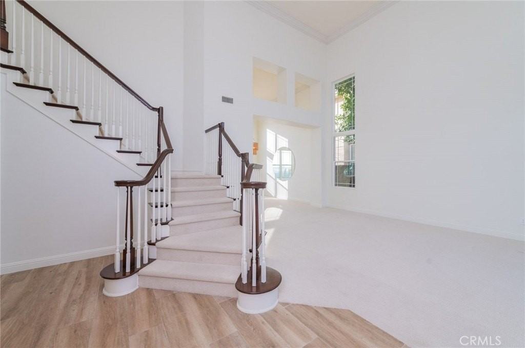 15 Ravensridge - Photo 7 of 38