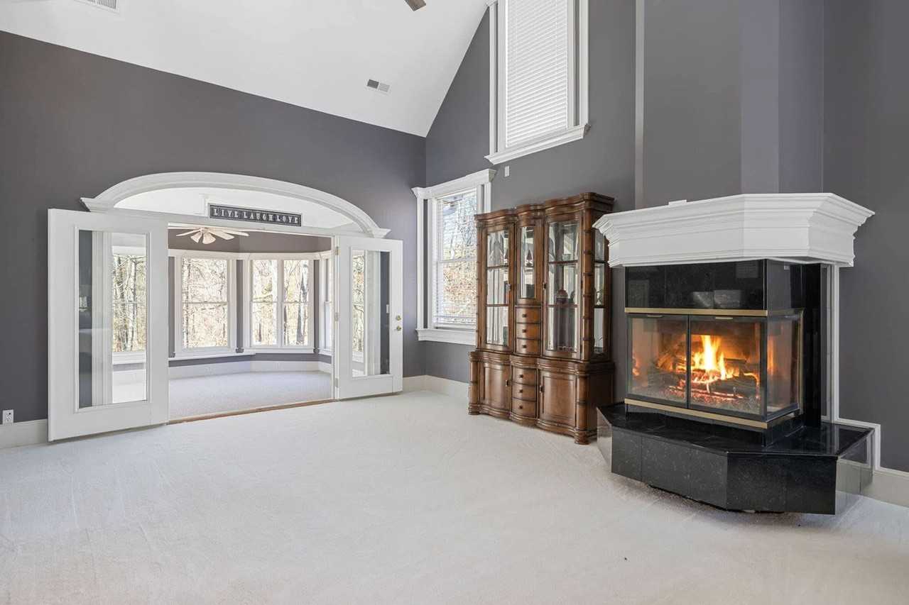 171 Greendale Ln #1250577P - Photo 2 of 50