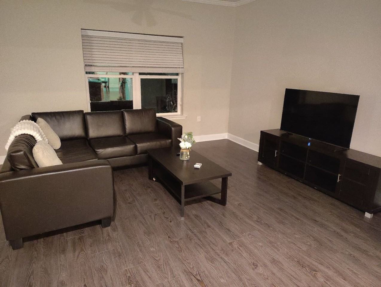 205 Tiliwa Ct #1356302P - Photo 3 of 39