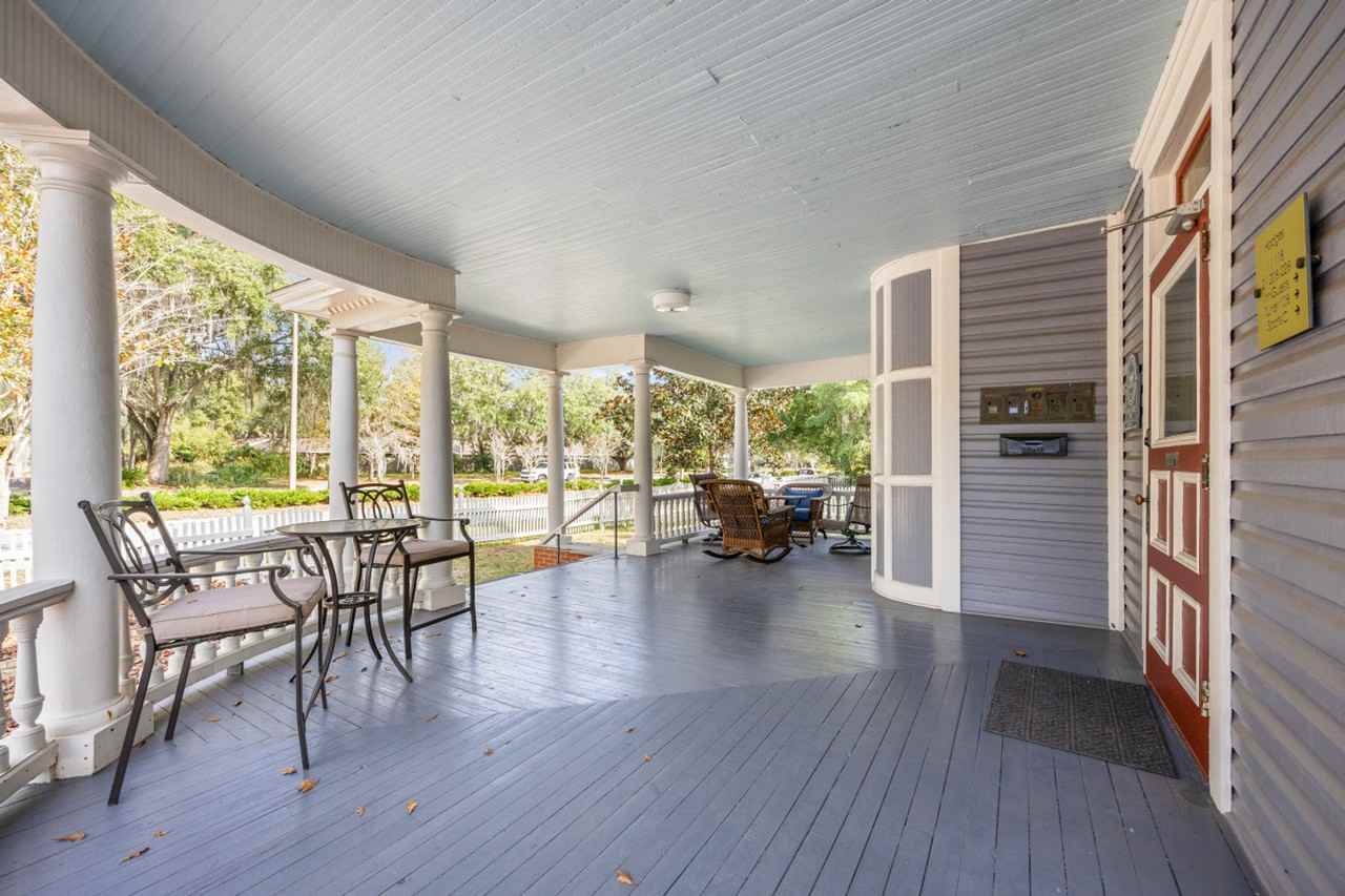 205 Se 7th St #1359090P - Photo 5 of 12