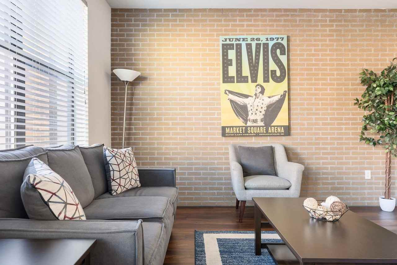 235 S Delaware St #1364142P - Photo 6 of 45