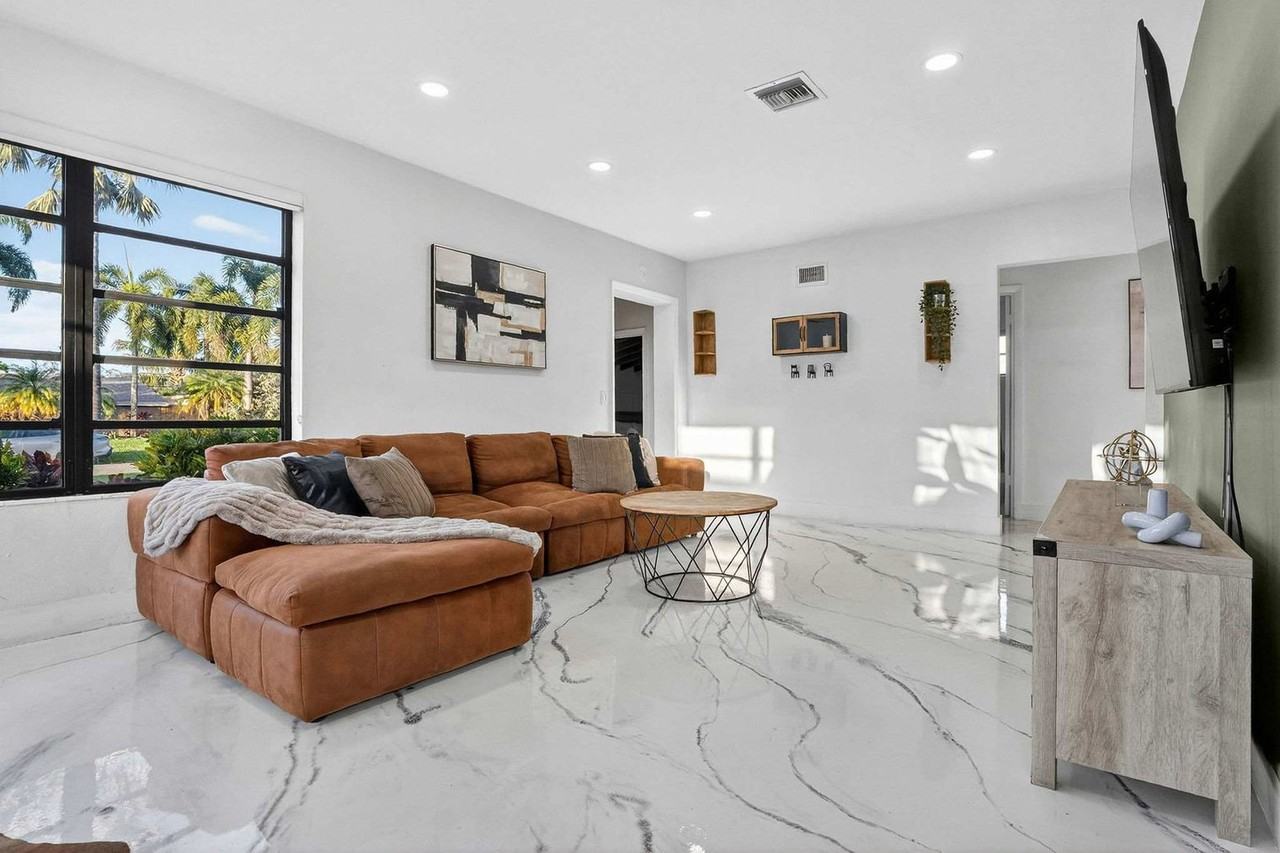 6540 Park St #1372331P - Photo 2 of 50