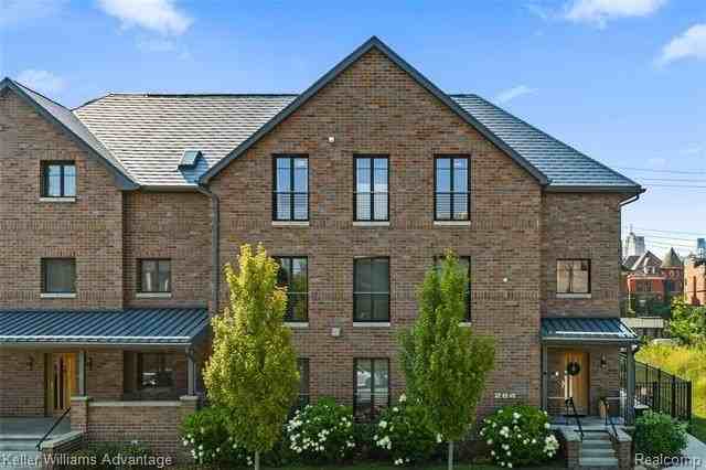 284 Eliot St - Photo 7 of 50