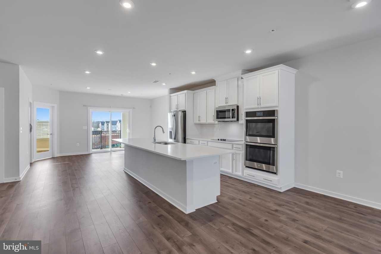 13505 Sayward Blvd Unit 86 #86 - Photo 7 of 26