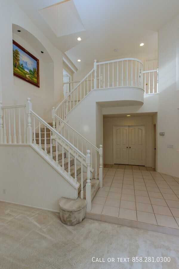 8238 Guppy Ct - Photo 4 of 17