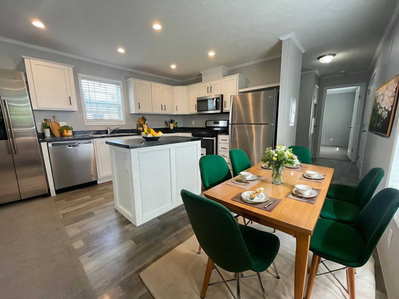 16185 Notre Dame St #238 - Photo 5 of 25