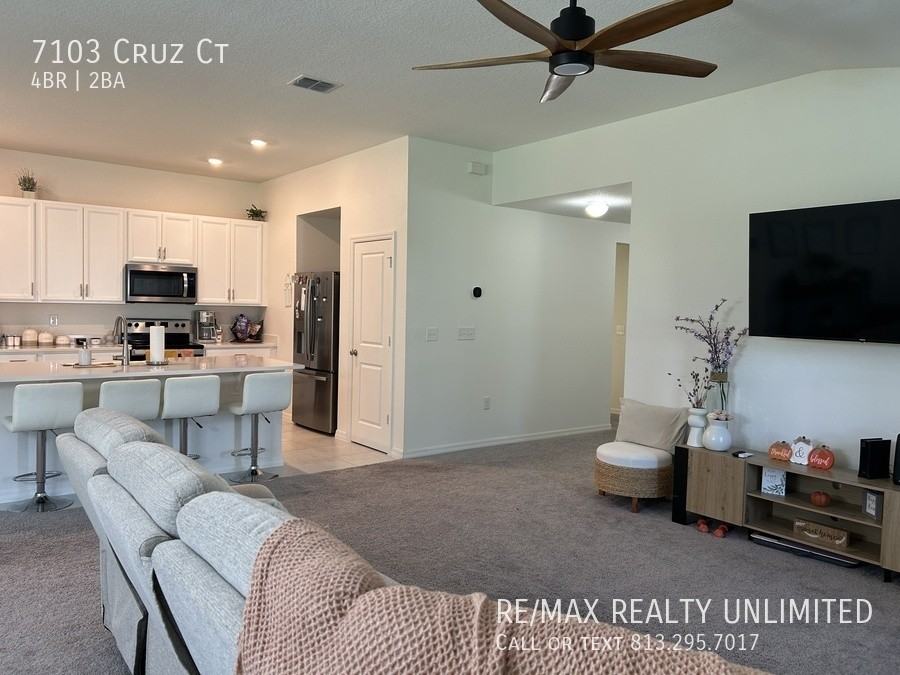 7103 Cruz Ct - Photo 7 of 46