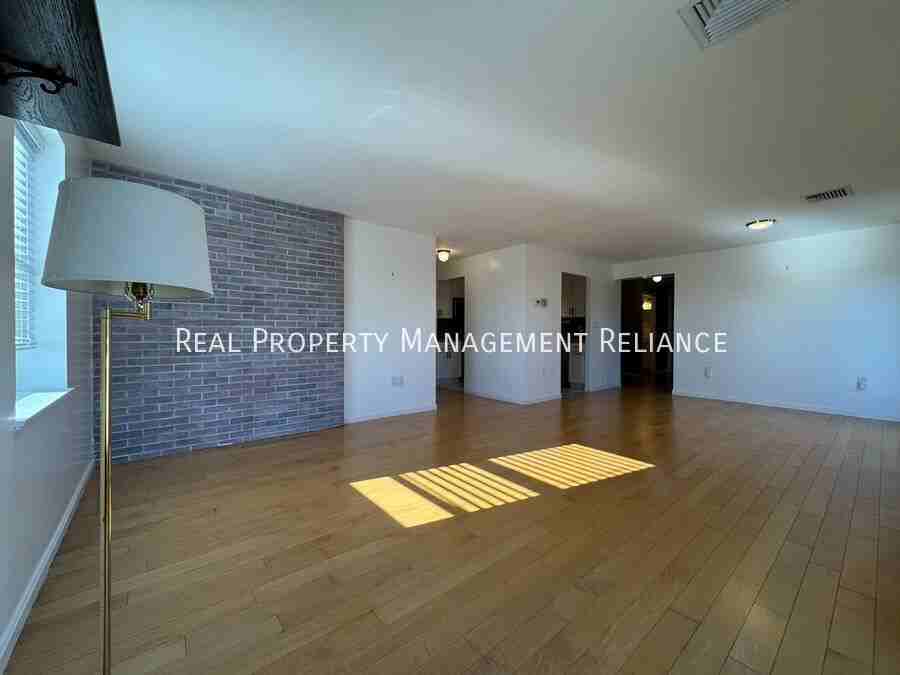 20 Central St #404 - Photo 2 of 18